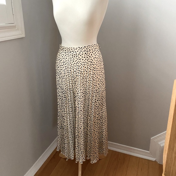 NWT ZARA PLEATED SKIRT WITH BELT HIGH-WAIST MIDI - Picture 6 of 13